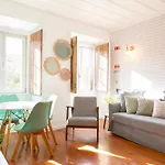 Perfect 1 Bdr Flat With Air Conditioner!