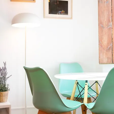 Appartement Perfect 1 Bdr Flat With Air Conditioner!